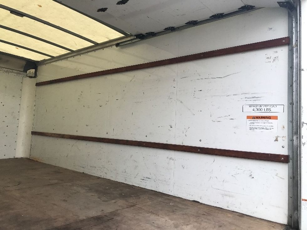 Light Duty Box Truck-Light and Medium Duty Trucks-GMC-2021-Savana G33903-Phoenix-AZ-56,498\n\t\tmiles-$ 35,750 - Image 12