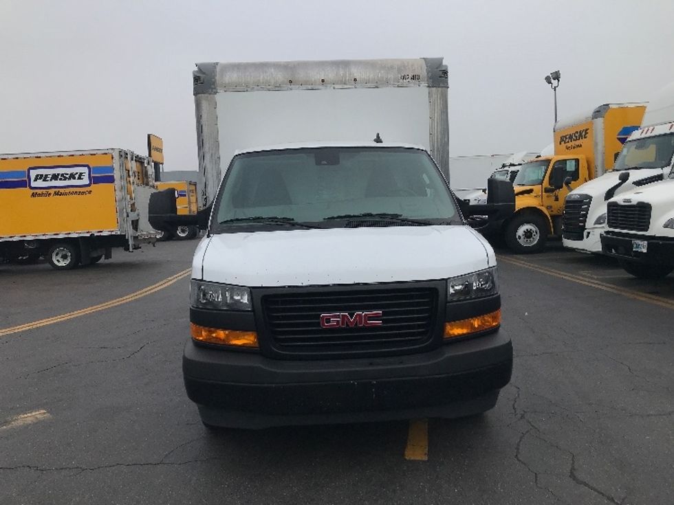 Light Duty Box Truck-Light and Medium Duty Trucks-GMC-2021-Savana G33903-Phoenix-AZ-56,498\n\t\tmiles-$ 35,750 - Image 2