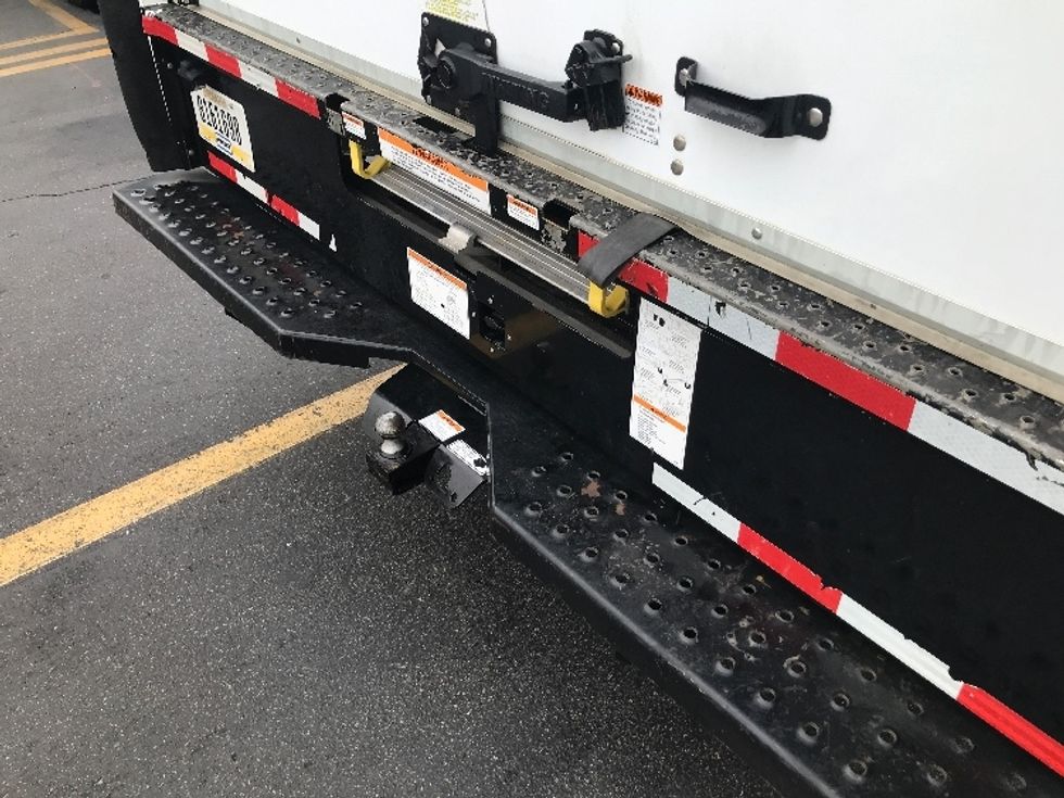 Light Duty Box Truck-Light and Medium Duty Trucks-GMC-2021-Savana G33903-Phoenix-AZ-56,498\n\t\tmiles-$ 35,750 - Image 26