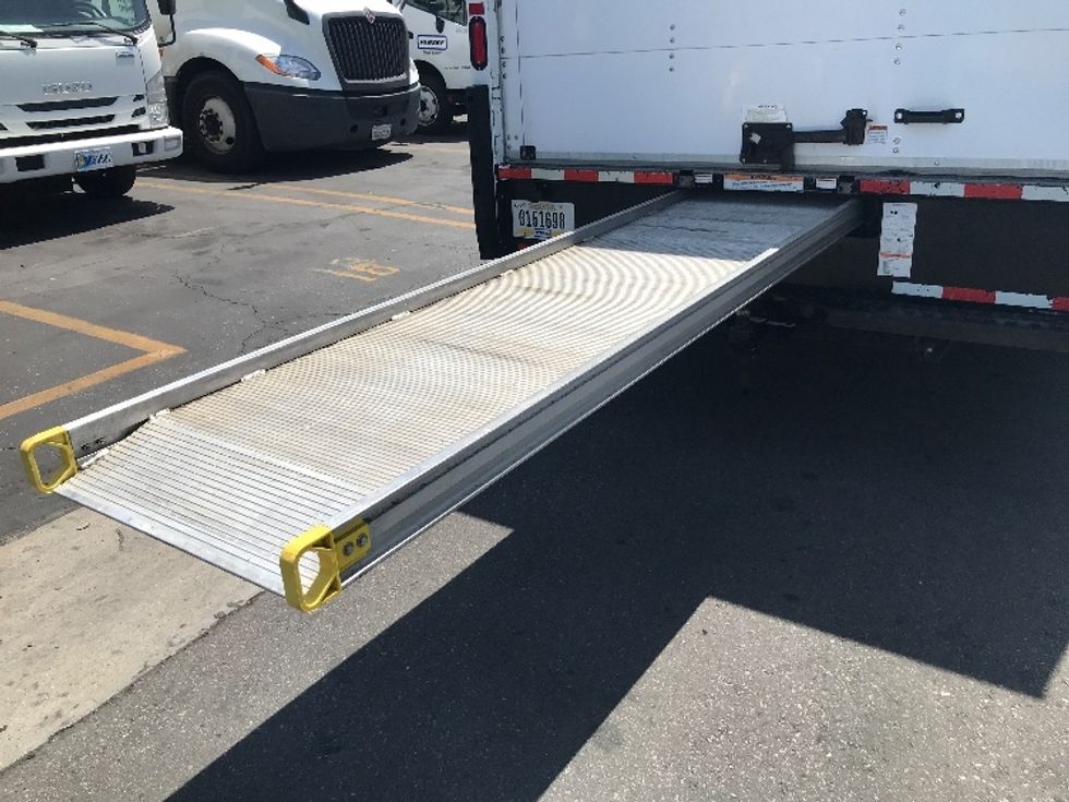 Light Duty Box Truck-Light and Medium Duty Trucks-GMC-2021-Savana G33903-Phoenix-AZ-56,498\n\t\tmiles-$ 35,750 - Image 28