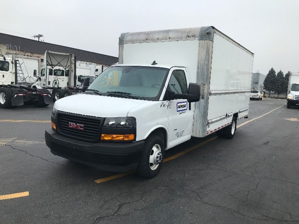 Light Duty Box Truck-Light and Medium Duty Trucks-GMC-2021-Savana G33903-Phoenix-AZ-56,498\n\t\tmiles-$ 35,750 - Image 3