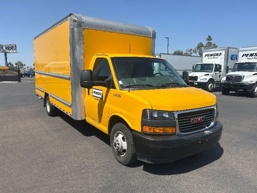 Light Duty Box Truck-Light and Medium Duty Trucks-GMC-2021-Savana G33903-Phoenix-AZ-65,616\n\t\tmiles-$ 28,500 - Image 1