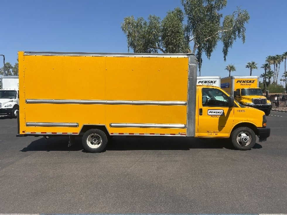 Light Duty Box Truck-Light and Medium Duty Trucks-GMC-2021-Savana G33903-Phoenix-AZ-65,616\n\t\tmiles-$ 28,500 - Image 15