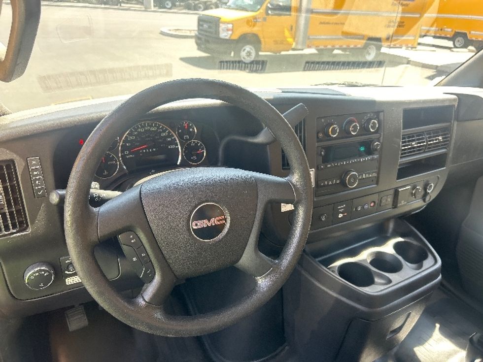 Light Duty Box Truck-Light and Medium Duty Trucks-GMC-2021-Savana G33903-Phoenix-AZ-65,616\n\t\tmiles-$ 28,500 - Image 17