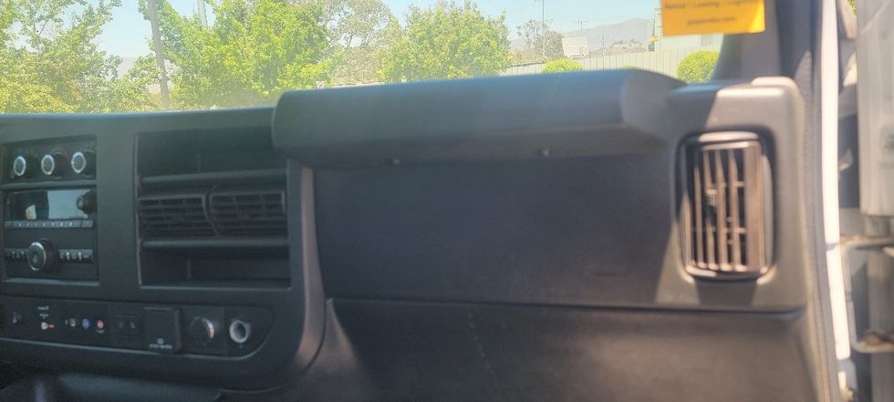 Light Duty Box Truck-Light and Medium Duty Trucks-GMC-2021-Savana G33903-Phoenix-AZ-72,700\n\t\tmiles-$ 35,500 - Image 21