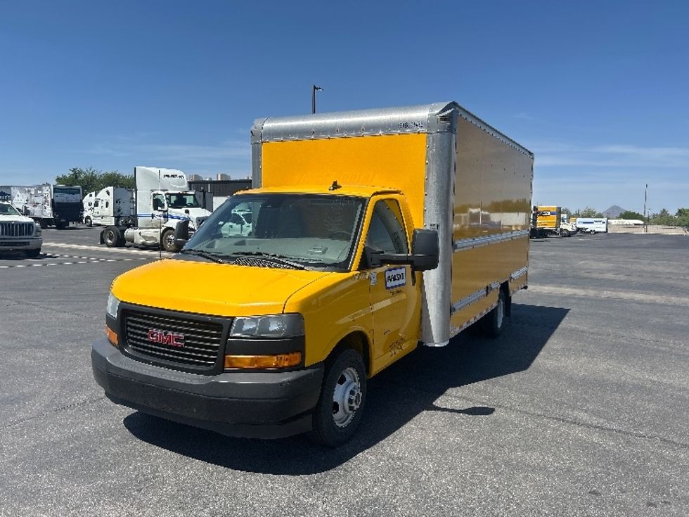Light Duty Box Truck-Light and Medium Duty Trucks-GMC-2021-Savana G33903-Phoenix-AZ-73,623\n\t\tmiles-$ 26,000 - Image 3