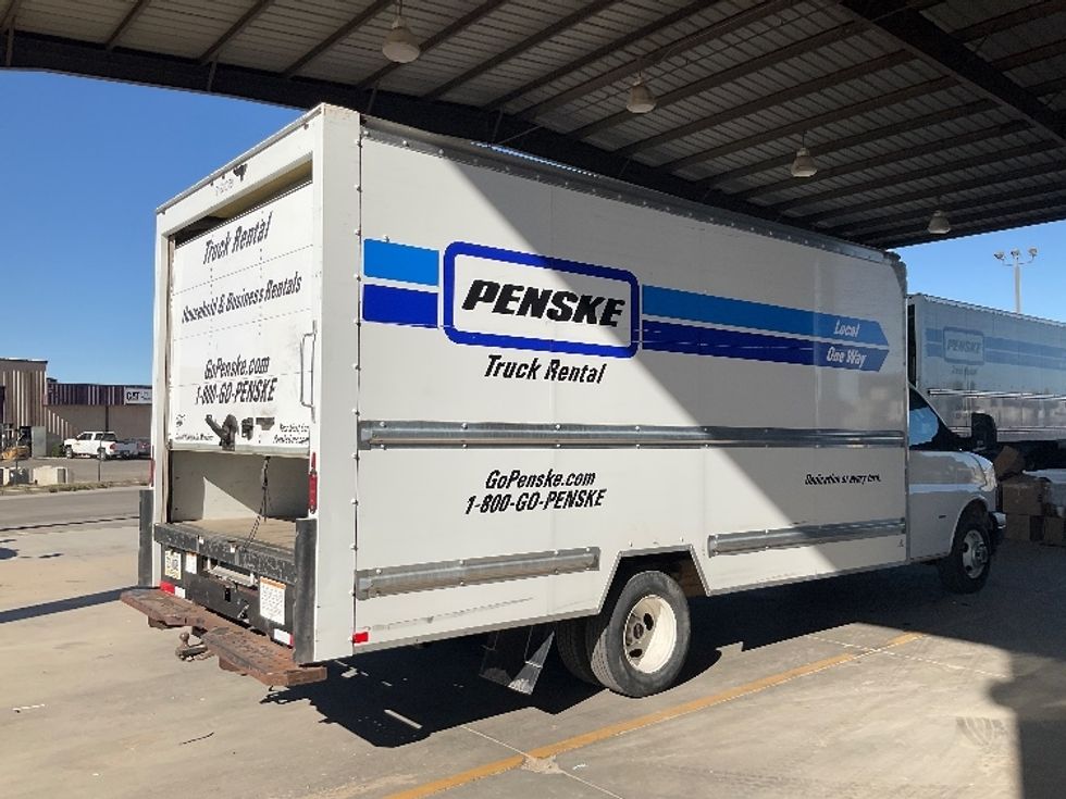 Light Duty Box Truck-Light and Medium Duty Trucks-GMC-2021-Savana G33903-Phoenix-AZ-91,331\n\t\tmiles-$ 28,500 - Image 11