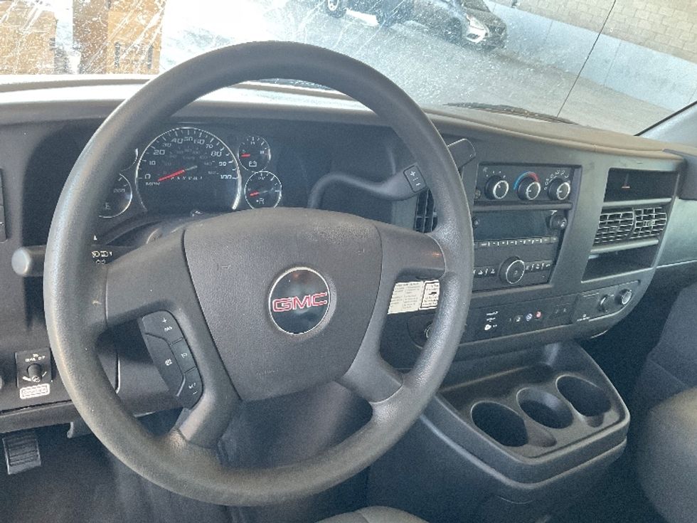 Light Duty Box Truck-Light and Medium Duty Trucks-GMC-2021-Savana G33903-Phoenix-AZ-91,331\n\t\tmiles-$ 28,500 - Image 15