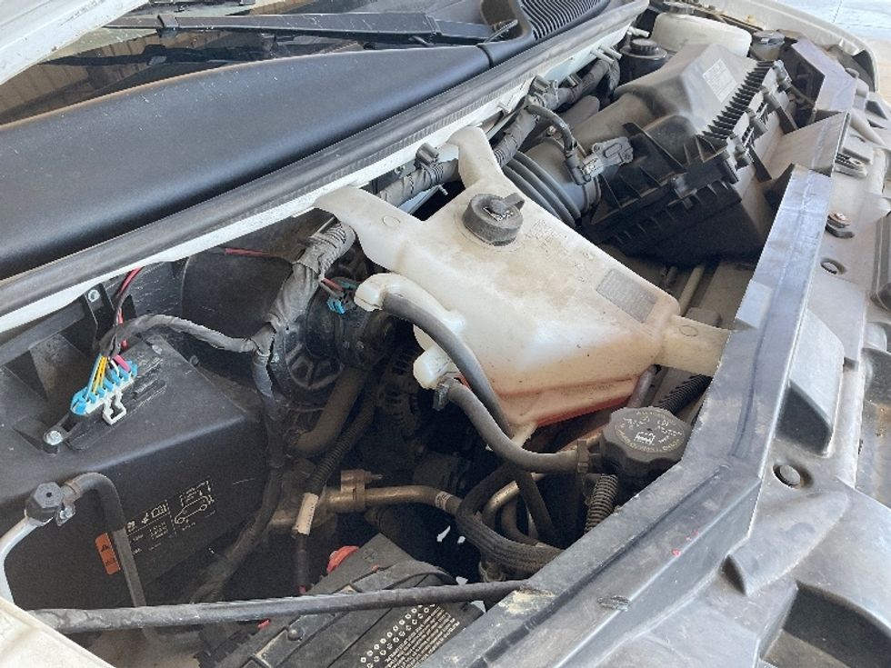 Light Duty Box Truck-Light and Medium Duty Trucks-GMC-2021-Savana G33903-Phoenix-AZ-91,331\n\t\tmiles-$ 28,500 - Image 22