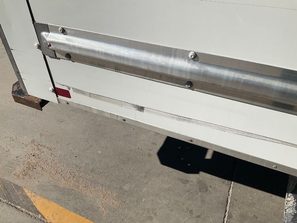 Light Duty Box Truck-Light and Medium Duty Trucks-GMC-2021-Savana G33903-Phoenix-AZ-91,331\n\t\tmiles-$ 28,500 - Image 25