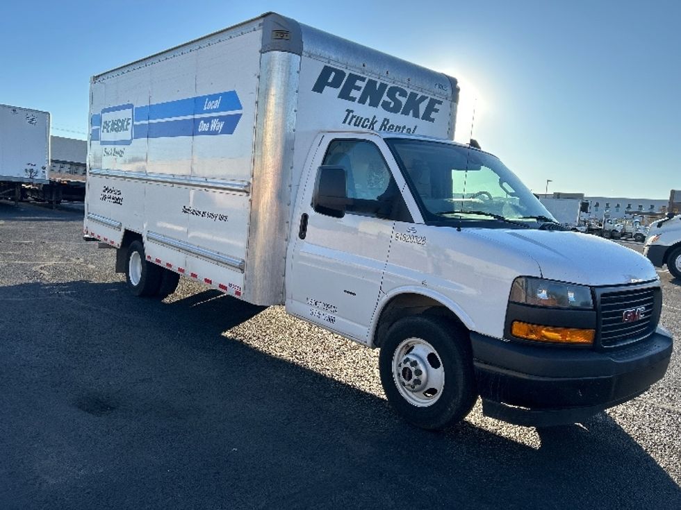 Light Duty Box Truck-Light and Medium Duty Trucks-GMC-2021-Savana G33903-Phoenix-AZ-96,798\n\t\tmiles-$ 31,500 - Image 1