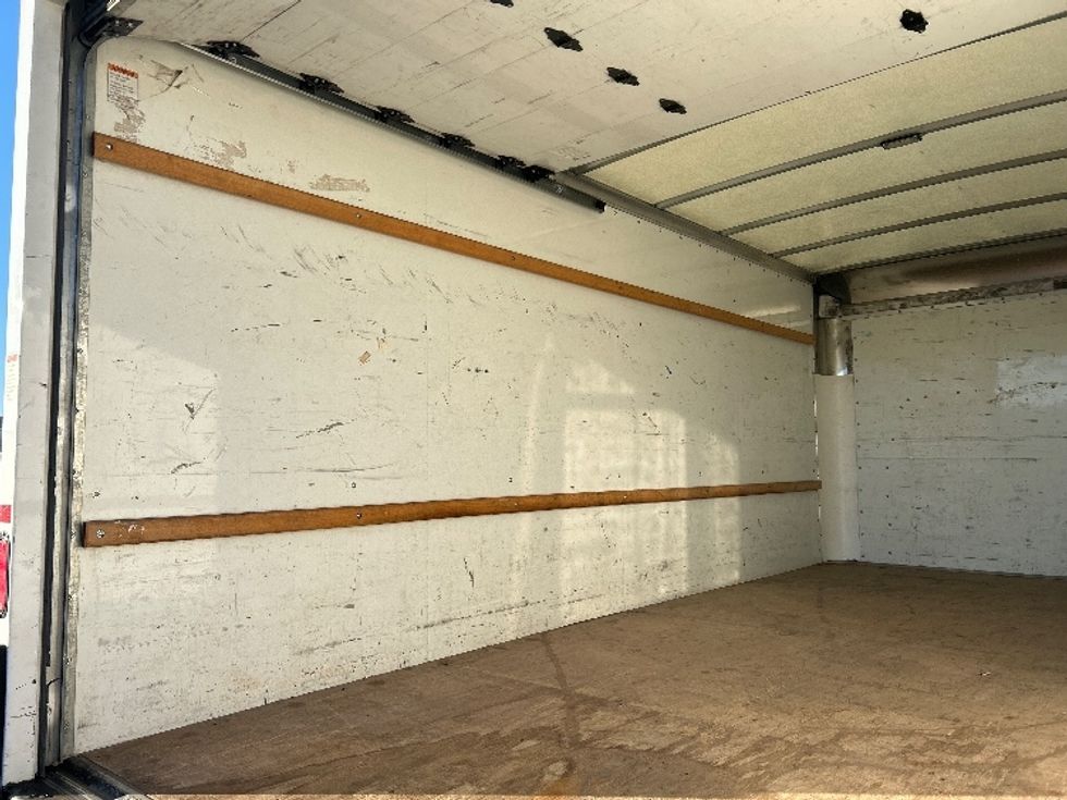 Light Duty Box Truck-Light and Medium Duty Trucks-GMC-2021-Savana G33903-Phoenix-AZ-96,798\n\t\tmiles-$ 31,500 - Image 11