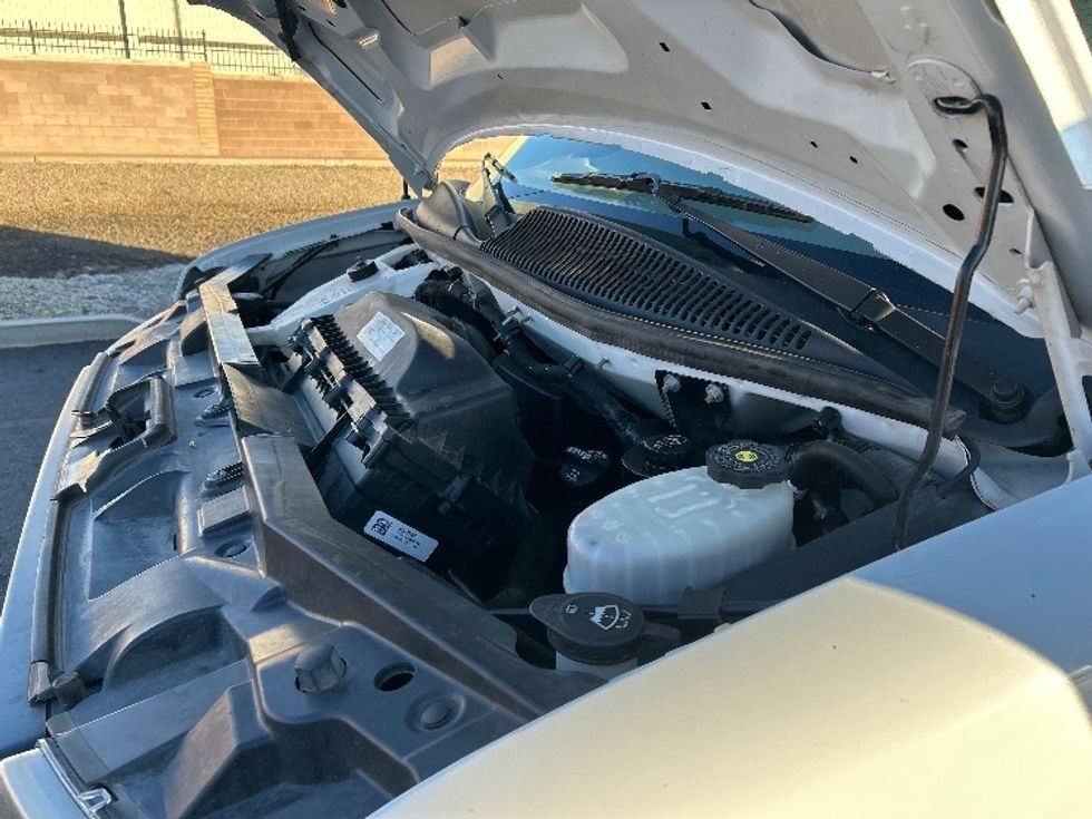 Light Duty Box Truck-Light and Medium Duty Trucks-GMC-2021-Savana G33903-Phoenix-AZ-96,798\n\t\tmiles-$ 31,500 - Image 24