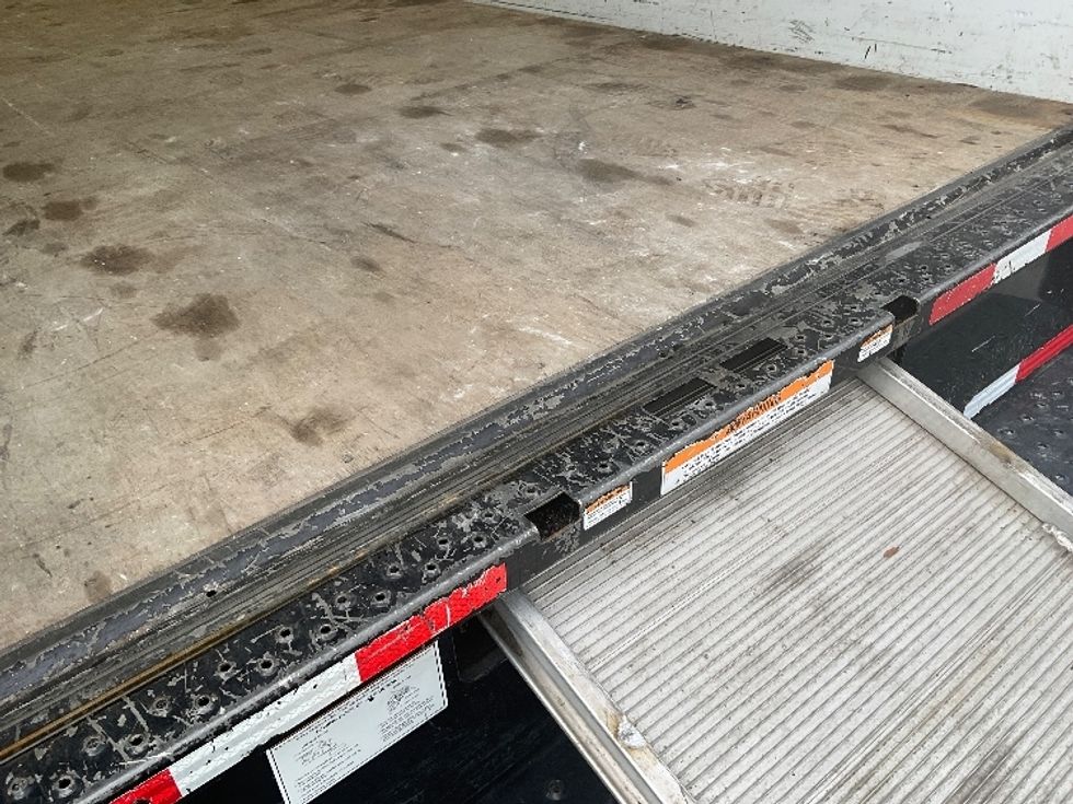 Light Duty Box Truck-Light and Medium Duty Trucks-GMC-2021-Savana G33903-Phoenix-AZ-97,319\n\t\tmiles-$ 24,750 - Image 10