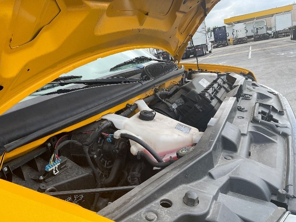 Light Duty Box Truck-Light and Medium Duty Trucks-GMC-2021-Savana G33903-Phoenix-AZ-97,319\n\t\tmiles-$ 24,750 - Image 23