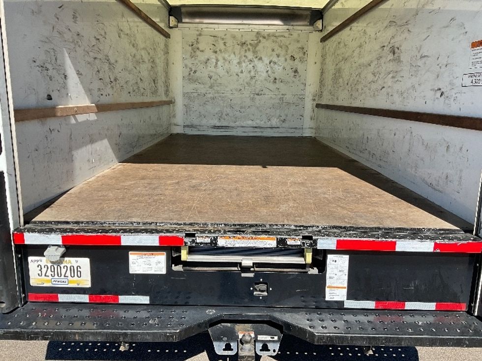 Light Duty Box Truck-Light and Medium Duty Trucks-GMC-2021-Savana G33903-Piqua-OH-106,761\n\t\tmiles-$ 33,250 - Image 10