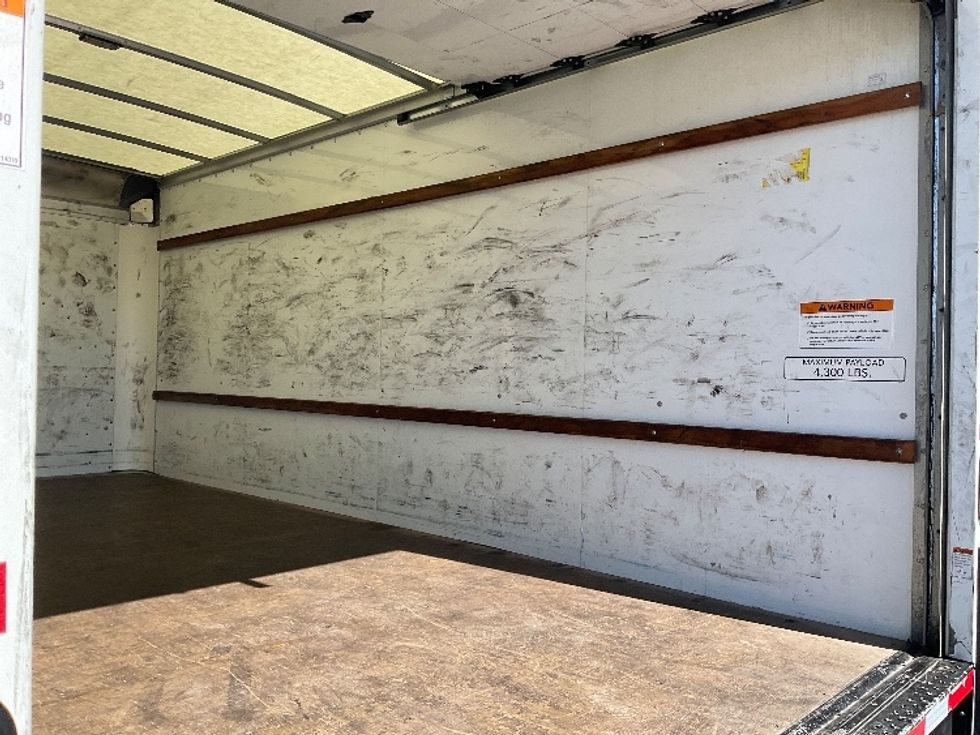 Light Duty Box Truck-Light and Medium Duty Trucks-GMC-2021-Savana G33903-Piqua-OH-106,761\n\t\tmiles-$ 33,250 - Image 12