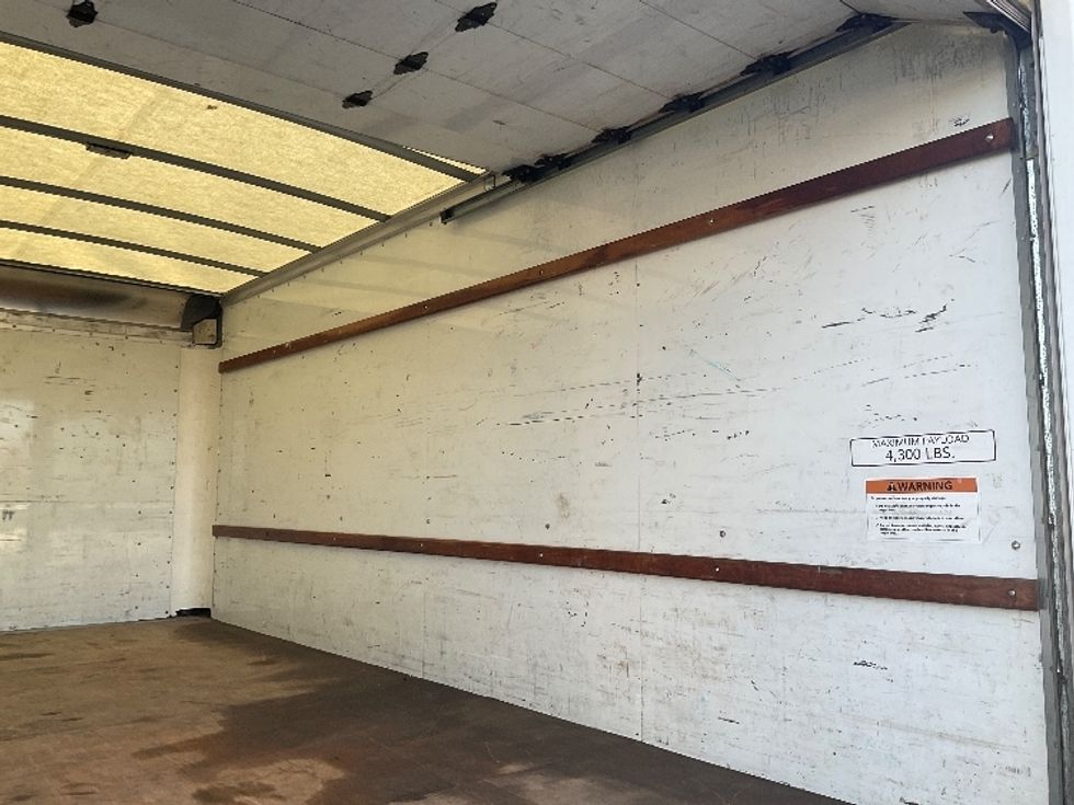 Light Duty Box Truck-Light and Medium Duty Trucks-GMC-2021-Savana G33903-Piqua-OH-108,515\n\t\tmiles-$ 27,750 - Image 10