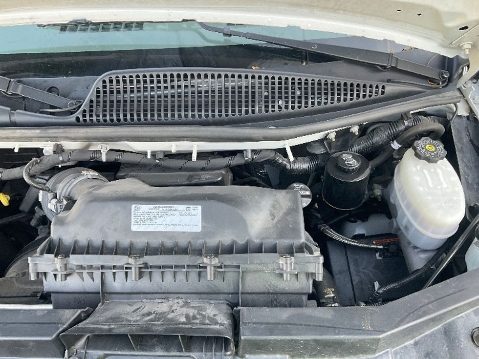 Light Duty Box Truck-Light and Medium Duty Trucks-GMC-2021-Savana G33903-Piqua-OH-108,515\n\t\tmiles-$ 27,750 - Image 21