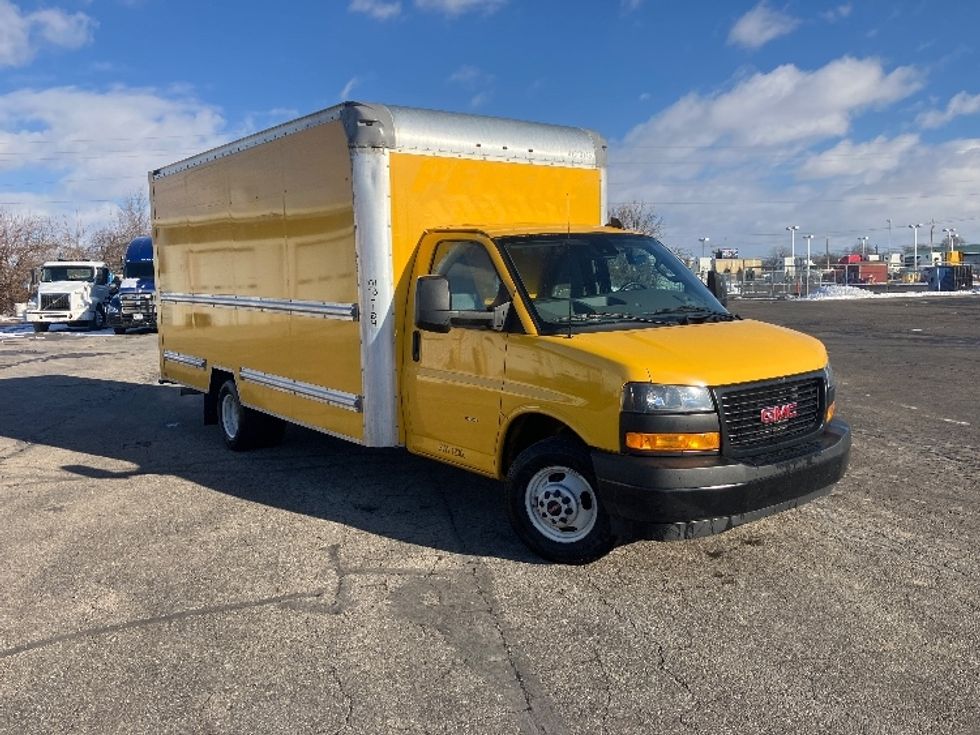 Light Duty Box Truck-Light and Medium Duty Trucks-GMC-2021-Savana G33903-Piqua-OH-115,351\n\t\tmiles-$ 24,000 - Image 1