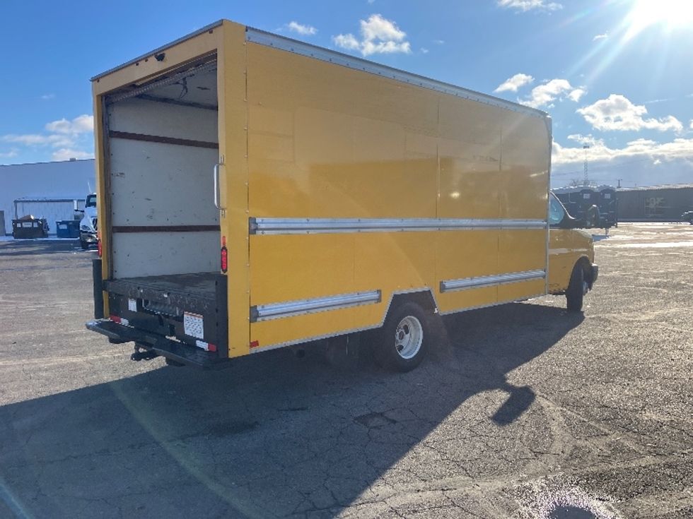 Light Duty Box Truck-Light and Medium Duty Trucks-GMC-2021-Savana G33903-Piqua-OH-115,351\n\t\tmiles-$ 24,000 - Image 11
