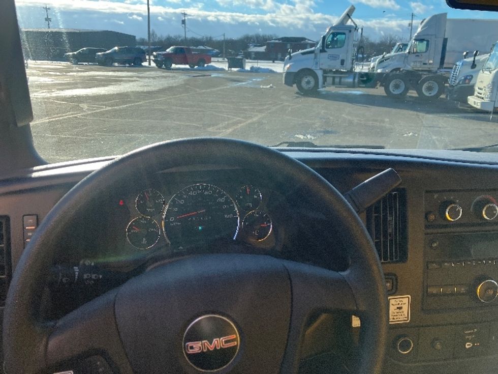 Light Duty Box Truck-Light and Medium Duty Trucks-GMC-2021-Savana G33903-Piqua-OH-115,351\n\t\tmiles-$ 24,000 - Image 16