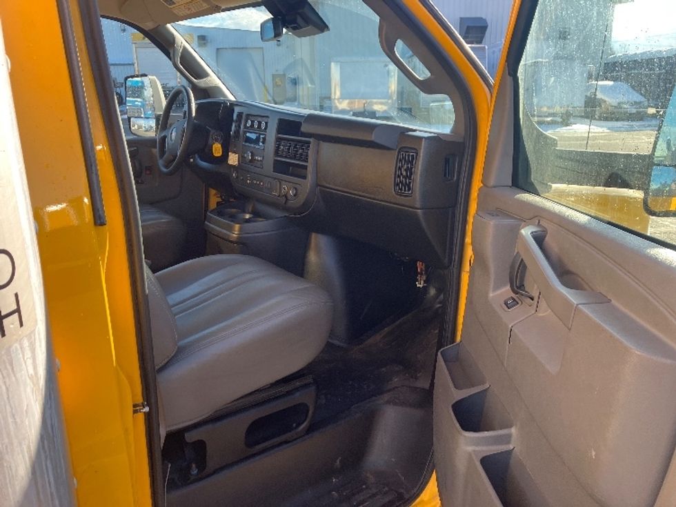 Light Duty Box Truck-Light and Medium Duty Trucks-GMC-2021-Savana G33903-Piqua-OH-115,351\n\t\tmiles-$ 24,000 - Image 18