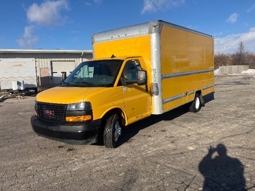 Light Duty Box Truck-Light and Medium Duty Trucks-GMC-2021-Savana G33903-Piqua-OH-115,351\n\t\tmiles-$ 24,000 - Image 3