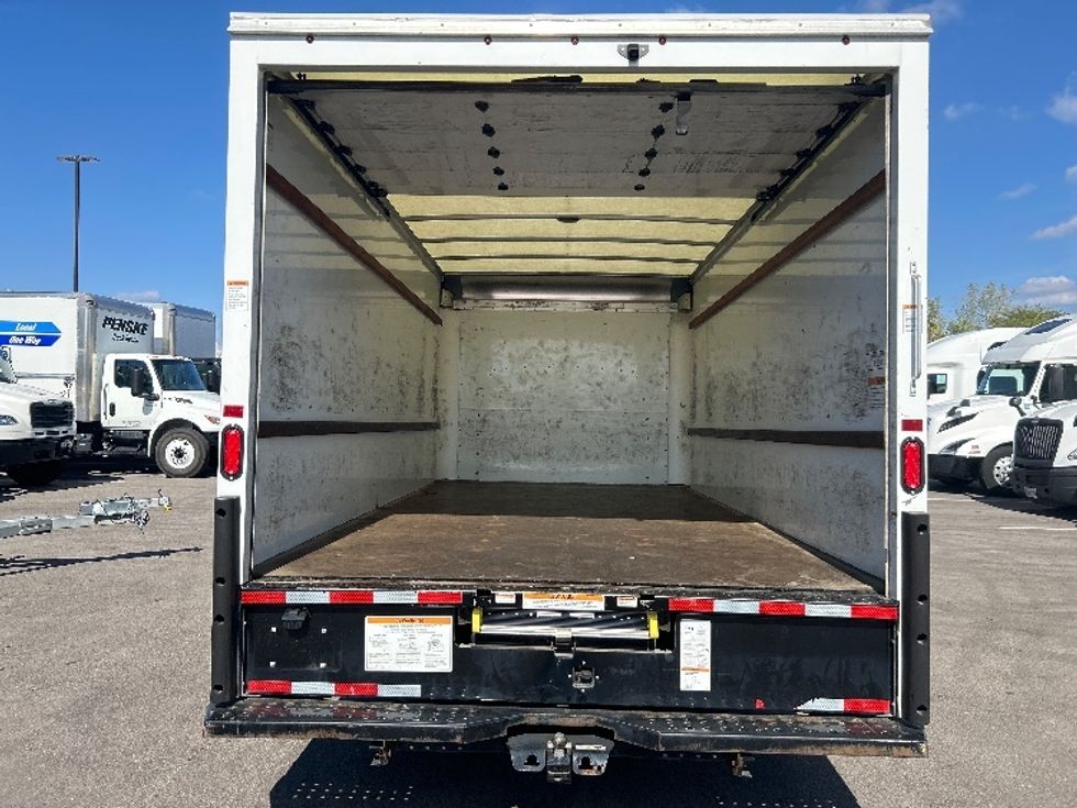 Light Duty Box Truck-Light and Medium Duty Trucks-GMC-2021-Savana G33903-Piqua-OH-133,315\n\t\tmiles-$ 24,250 - Image 8