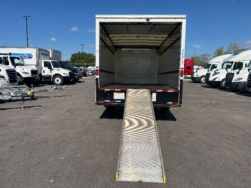 Light Duty Box Truck-Light and Medium Duty Trucks-GMC-2021-Savana G33903-Piqua-OH-133,315\n\t\tmiles-$ 24,250 - Image 9