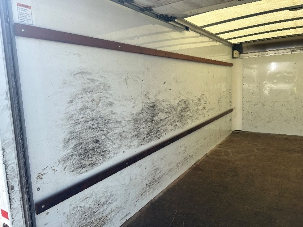 Light Duty Box Truck-Light and Medium Duty Trucks-GMC-2021-Savana G33903-Piqua-OH-152,747\n\t\tmiles-$ 21,500 - Image 11