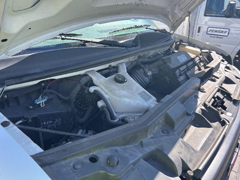 Light Duty Box Truck-Light and Medium Duty Trucks-GMC-2021-Savana G33903-Piqua-OH-152,747\n\t\tmiles-$ 21,500 - Image 23