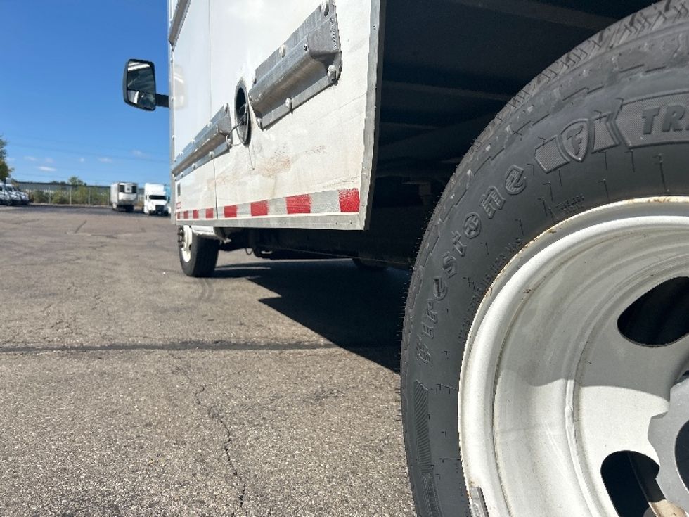 Light Duty Box Truck-Light and Medium Duty Trucks-GMC-2021-Savana G33903-Piqua-OH-152,747\n\t\tmiles-$ 21,500 - Image 5