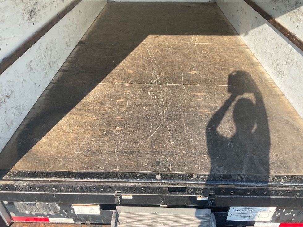 Light Duty Box Truck-Light and Medium Duty Trucks-GMC-2021-Savana G33903-Piqua-OH-172,403\n\t\tmiles-$ 19,000 - Image 10