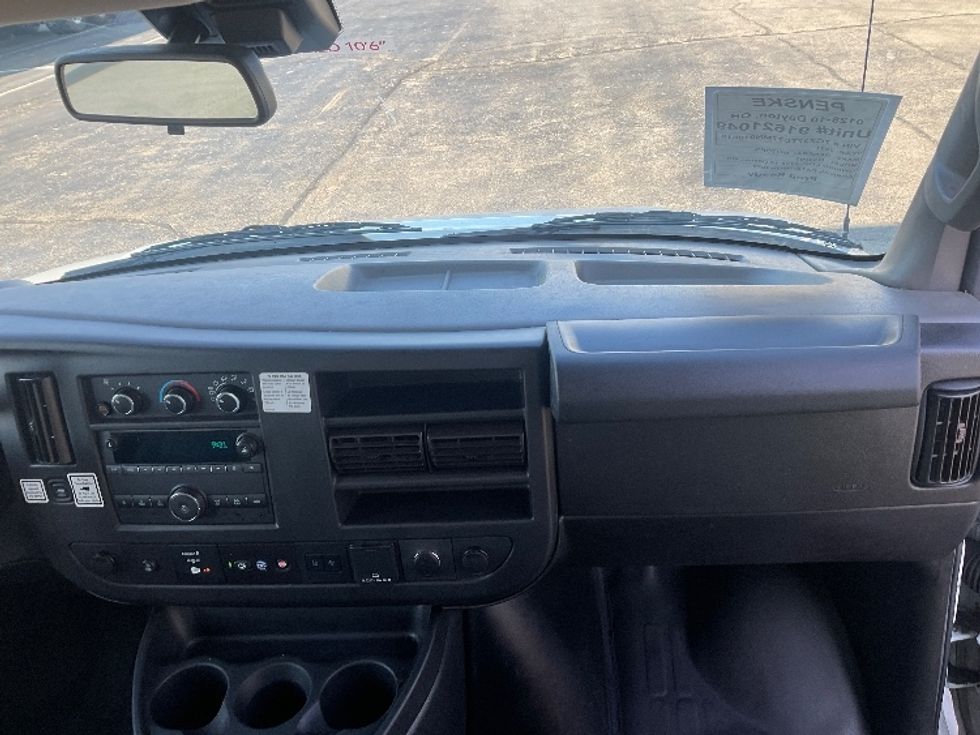 Light Duty Box Truck-Light and Medium Duty Trucks-GMC-2021-Savana G33903-Piqua-OH-172,403\n\t\tmiles-$ 19,000 - Image 21