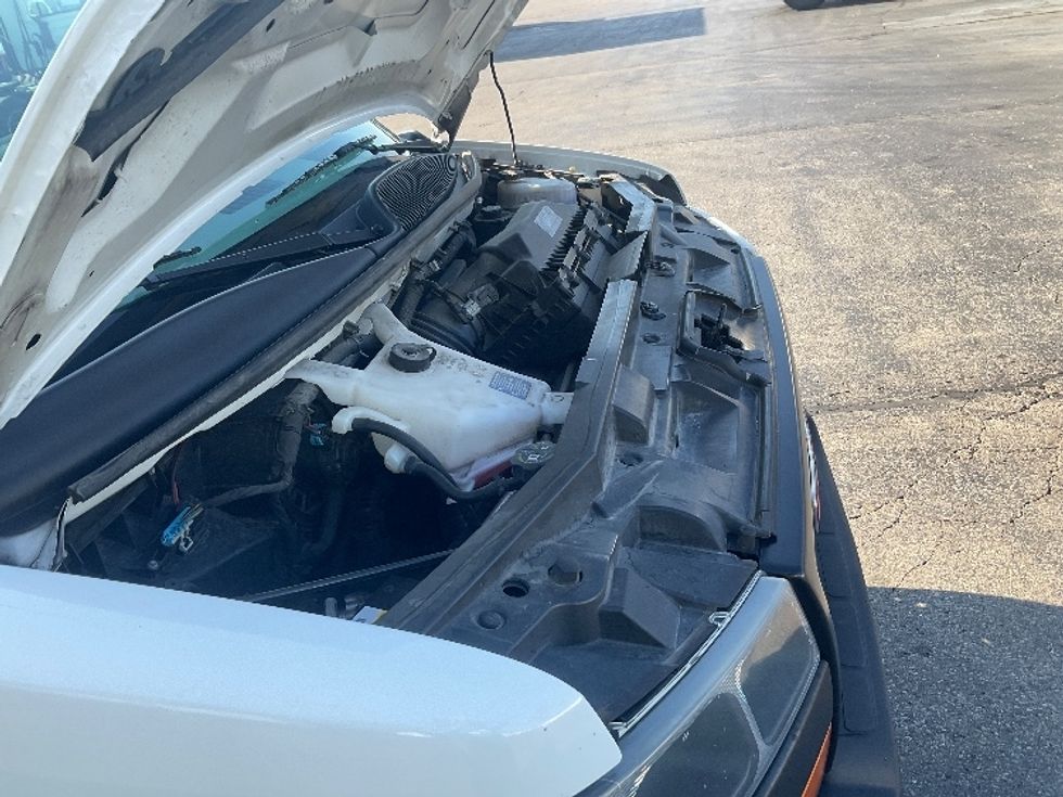 Light Duty Box Truck-Light and Medium Duty Trucks-GMC-2021-Savana G33903-Piqua-OH-172,403\n\t\tmiles-$ 19,000 - Image 23