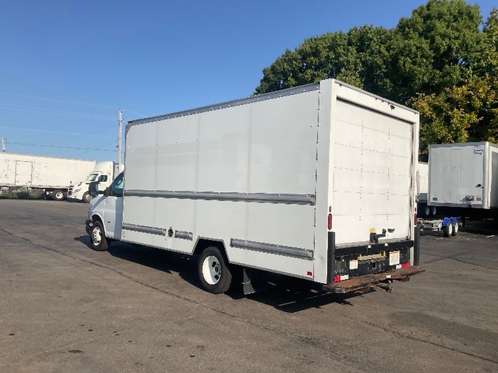 Light Duty Box Truck-Light and Medium Duty Trucks-GMC-2021-Savana G33903-Piqua-OH-172,403\n\t\tmiles-$ 19,000 - Image 6
