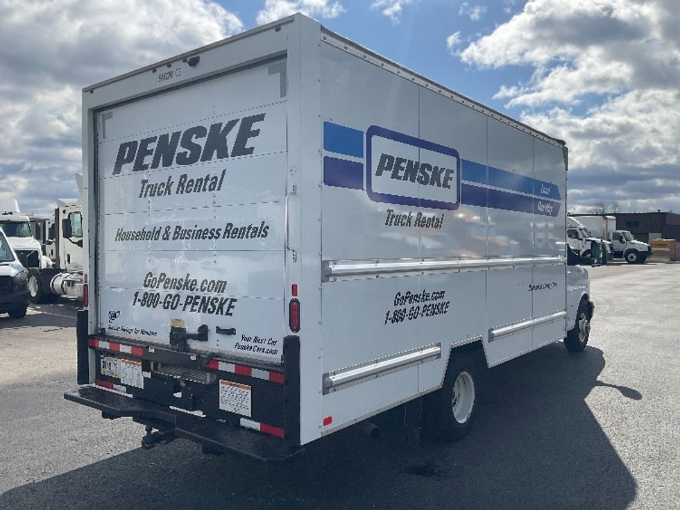 Light Duty Box Truck-Light and Medium Duty Trucks-GMC-2021-Savana G33903-Piqua-OH-72,666\n\t\tmiles-$ 32,500 - Image 13