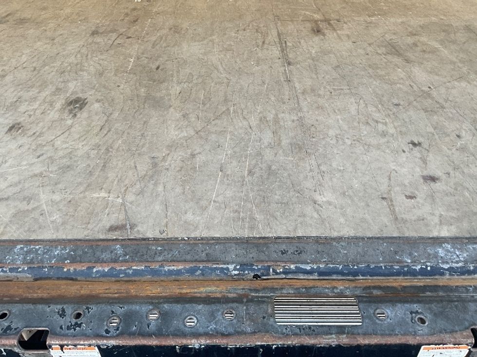 Light Duty Box Truck-Light and Medium Duty Trucks-GMC-2021-Savana G33903-Piqua-OH-89,031\n\t\tmiles-$ 25,500 - Image 10