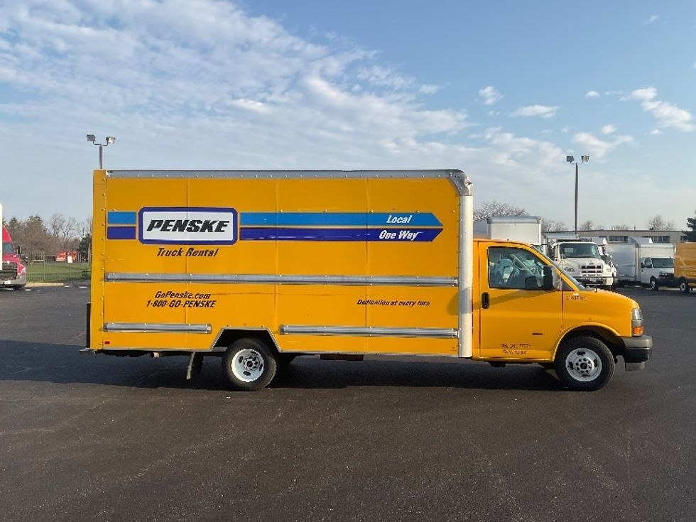 Light Duty Box Truck-Light and Medium Duty Trucks-GMC-2021-Savana G33903-Piqua-OH-89,031\n\t\tmiles-$ 25,500 - Image 15