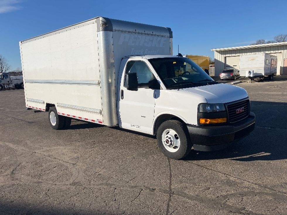 Light Duty Box Truck-Light and Medium Duty Trucks-GMC-2021-Savana G33903-Piqua-OH-90,473\n\t\tmiles-$ 29,500 - Image 1