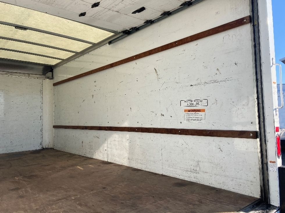 Light Duty Box Truck-Light and Medium Duty Trucks-GMC-2021-Savana G33903-Piqua-OH-90,473\n\t\tmiles-$ 29,500 - Image 11