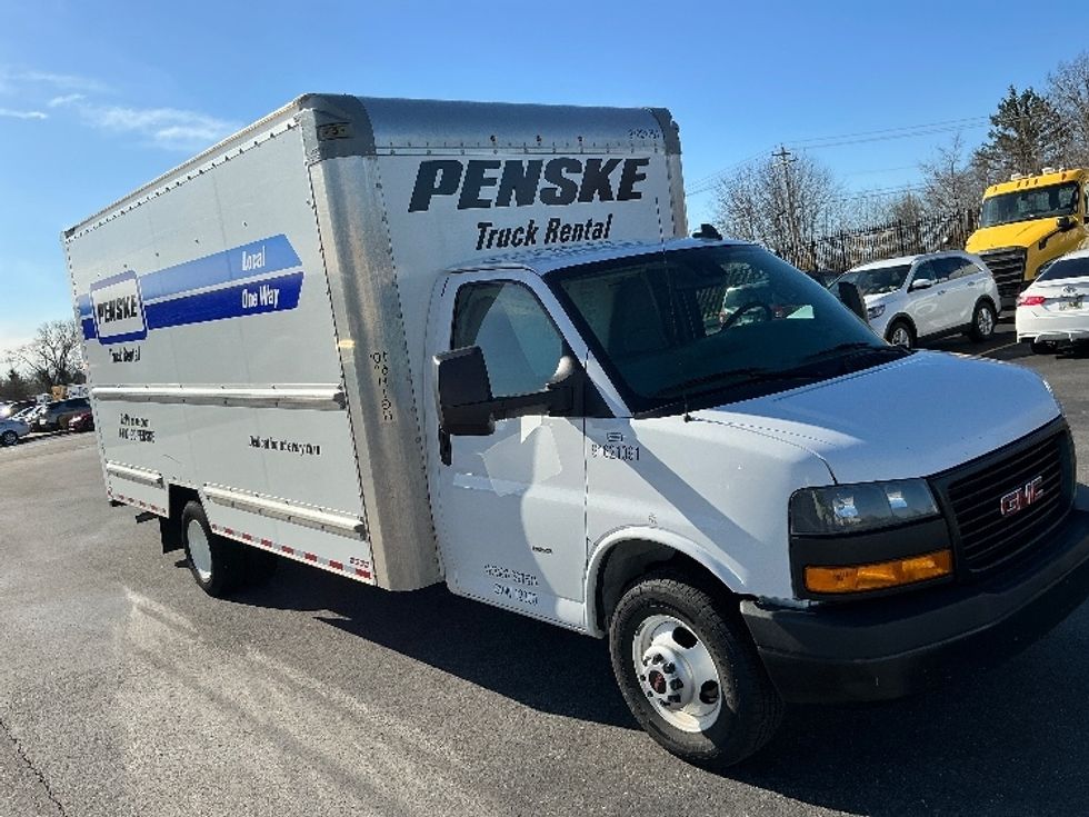 Light Duty Box Truck-Light and Medium Duty Trucks-GMC-2021-Savana G33903-Piqua-OH-91,393\n\t\tmiles-$ 28,000 - Image 1