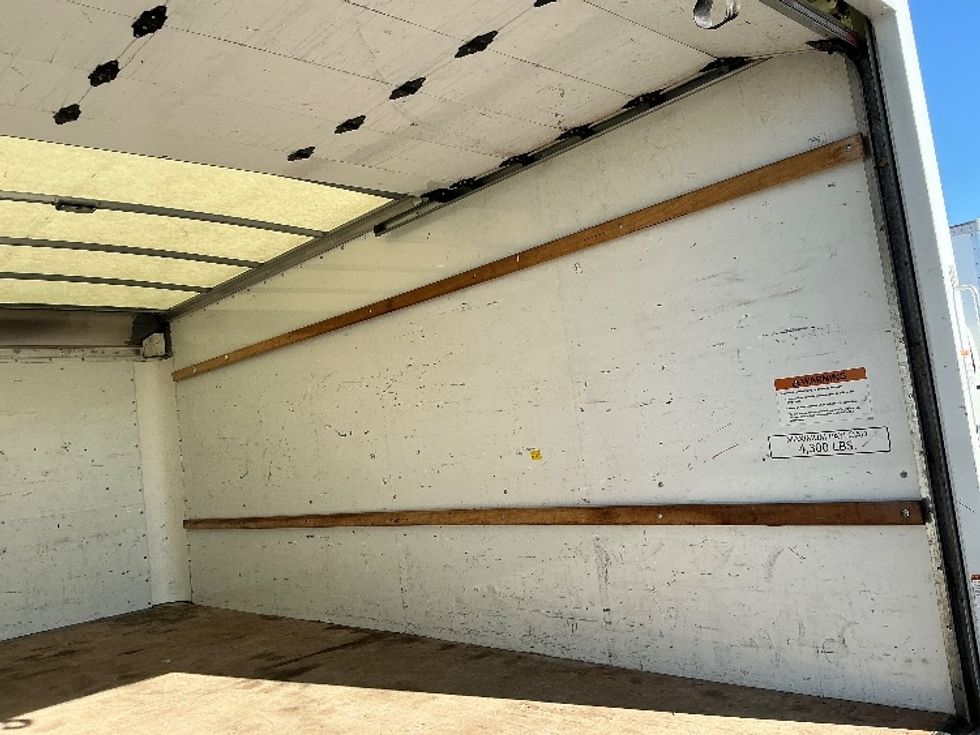 Light Duty Box Truck-Light and Medium Duty Trucks-GMC-2021-Savana G33903-Piqua-OH-91,393\n\t\tmiles-$ 28,000 - Image 11
