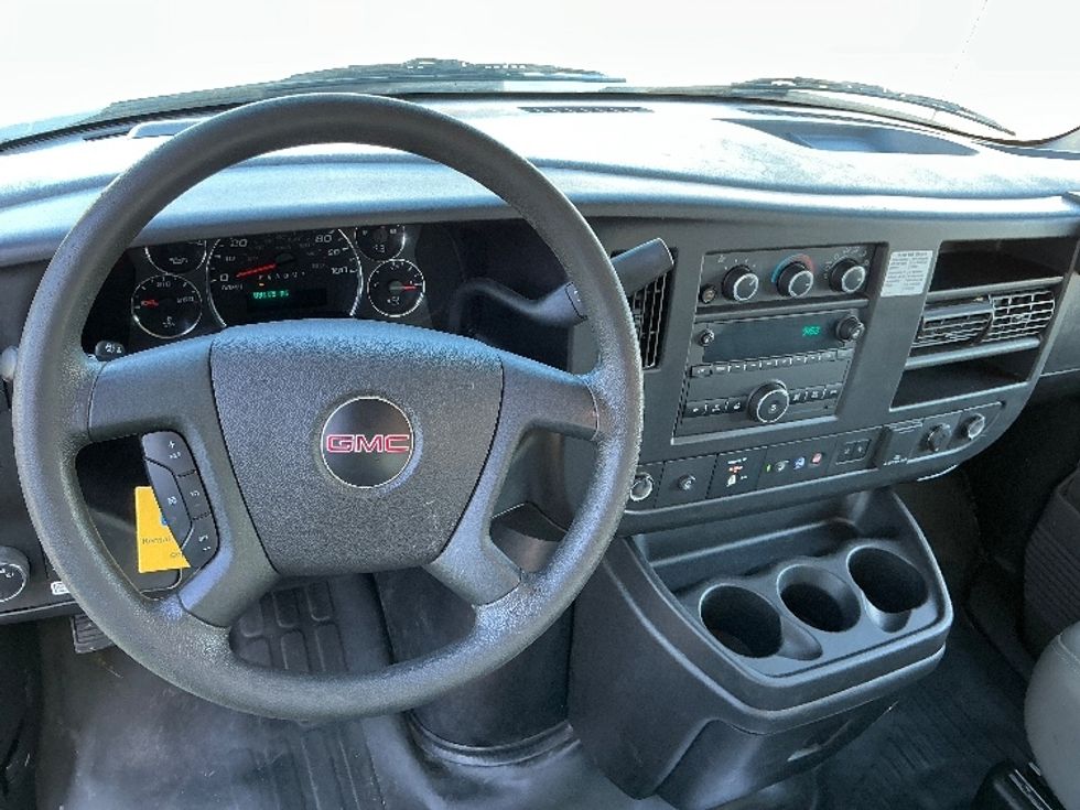 Light Duty Box Truck-Light and Medium Duty Trucks-GMC-2021-Savana G33903-Piqua-OH-91,393\n\t\tmiles-$ 28,000 - Image 16