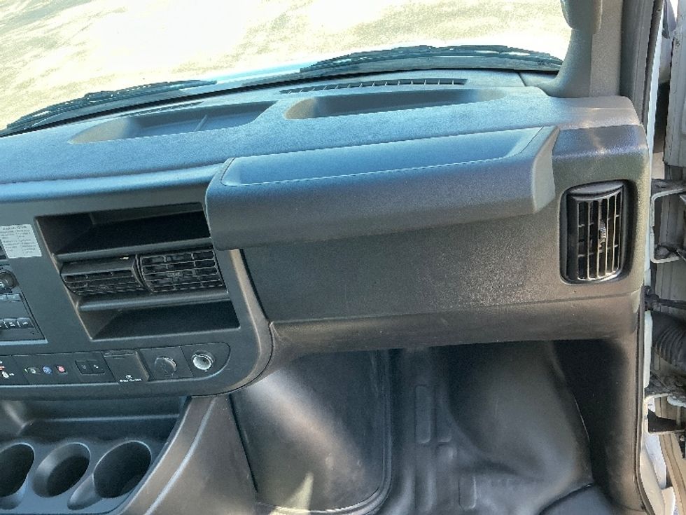 Light Duty Box Truck-Light and Medium Duty Trucks-GMC-2021-Savana G33903-Piqua-OH-91,393\n\t\tmiles-$ 28,000 - Image 20