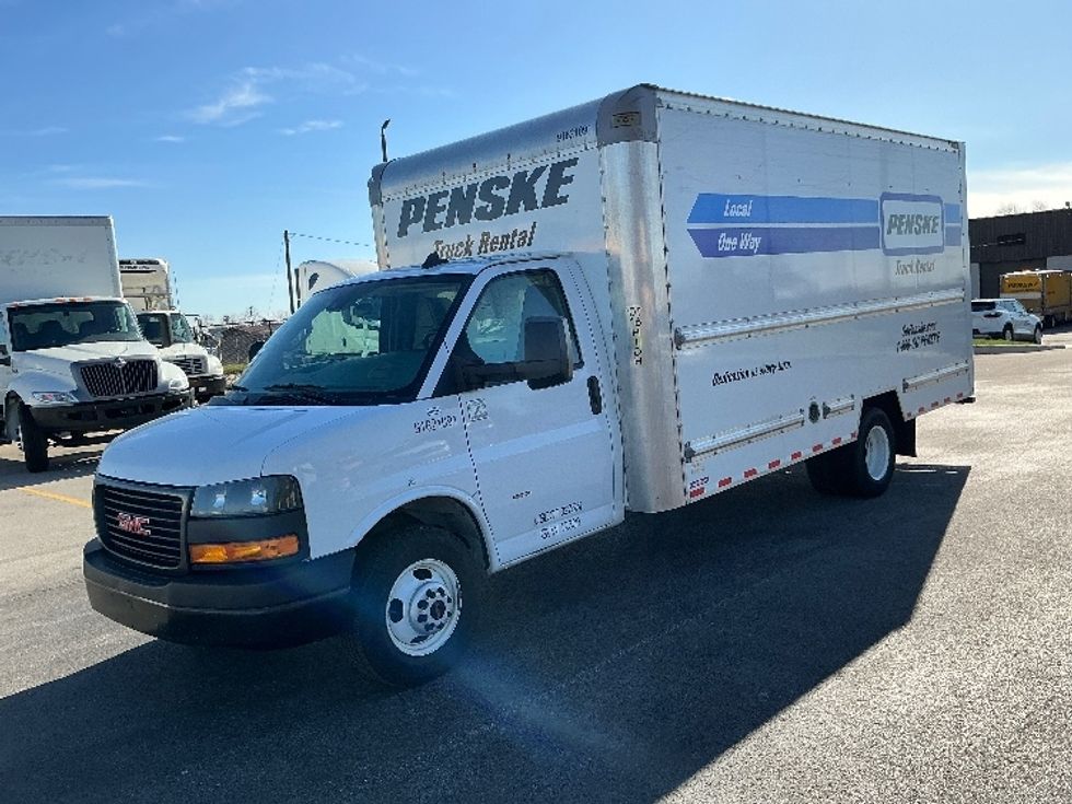 Light Duty Box Truck-Light and Medium Duty Trucks-GMC-2021-Savana G33903-Piqua-OH-91,393\n\t\tmiles-$ 28,000 - Image 3