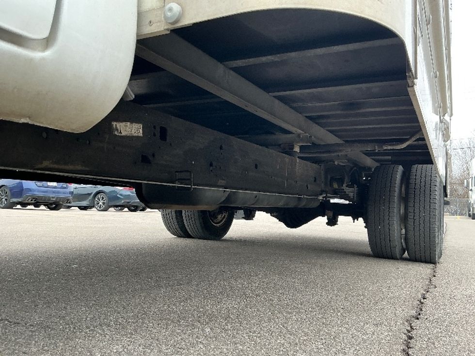 Light Duty Box Truck-Light and Medium Duty Trucks-GMC-2021-Savana G33903-Piqua-OH-92,425\n\t\tmiles-$ 29,500 - Image 5