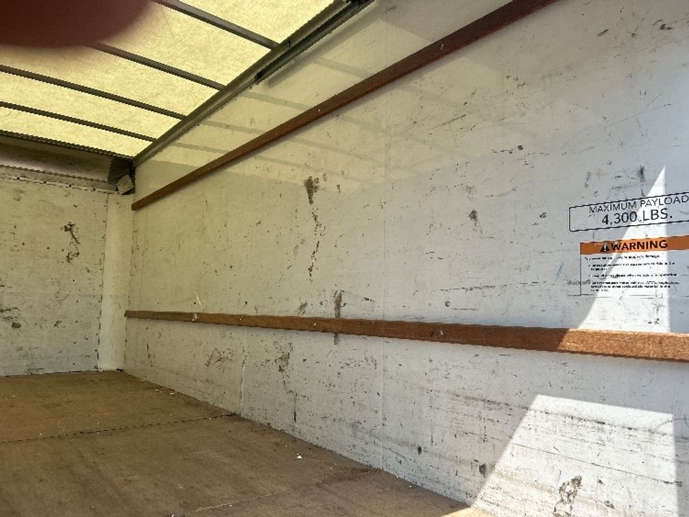 Light Duty Box Truck-Light and Medium Duty Trucks-GMC-2021-Savana G33903-Piqua-OH-95,852\n\t\tmiles-$ 12,000 - Image 10