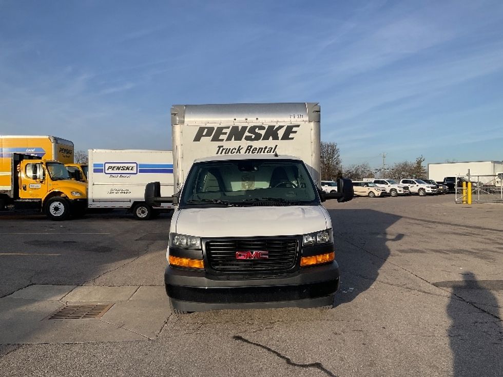 Light Duty Box Truck-Light and Medium Duty Trucks-GMC-2021-Savana G33903-Piqua-OH-97,931\n\t\tmiles-$ 28,750 - Image 2